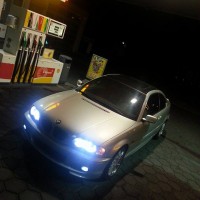 BMW e46 coupe met USLights en xenon