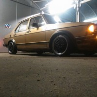 VW Jetta mk1 met dubbele USLights