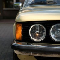 BMW e21 met USLights beige