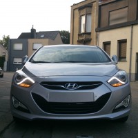 Hyundai i40 met USLights en LED strip