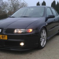 Seat Leon met USLights en mistlampen aan