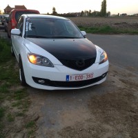 Mazda 3 met USLights