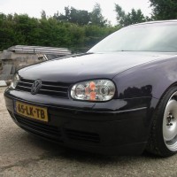 VW Golf 4 met dubbele knipperlichten USLights