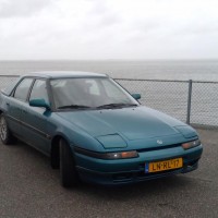 Mazda 323 met USLights