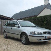 Volvo V40 met USLights