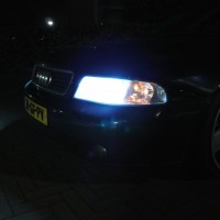 Audi A4 met USLights en Xenon