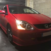 Honda Sport Civic rood met USLights en projector headlights
