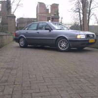 Audi 80 1993 met USLights voor ruine