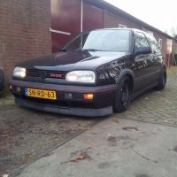 VW Golf mk3 GTI met USLights en staal verbreed