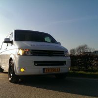 VW T6 met USLights en gele mistlampen