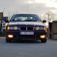 BMW 3er reihe e36 in industriele omgeving