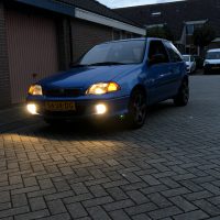 Suzuki Swift met USLights op straat