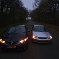 Twee Honda Civics met USLights